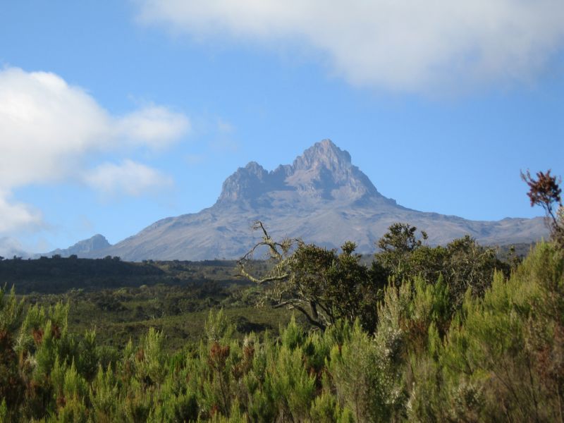 Kili (058) first view of Mawenzi...